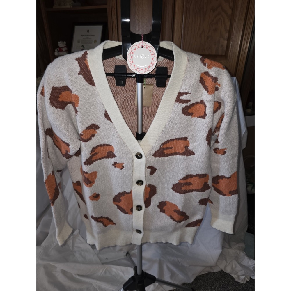 Umgee Button-up Sweater. Size S 23" PTP, 27" Long. Cottagecore, Oversize.